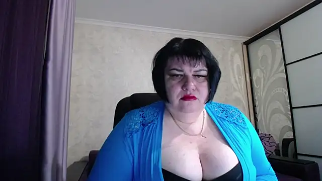 JuicyLady Di online show from 01/08/26, 04:48