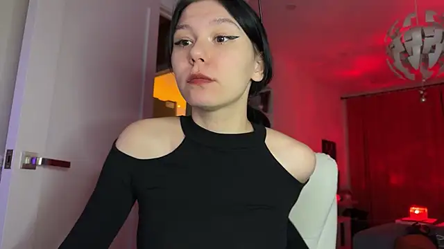 Snapshot of pinkdolly18 chatting on 01/14/25, 09:51 pinkdolly18 online show from 01/14/25, 09:51