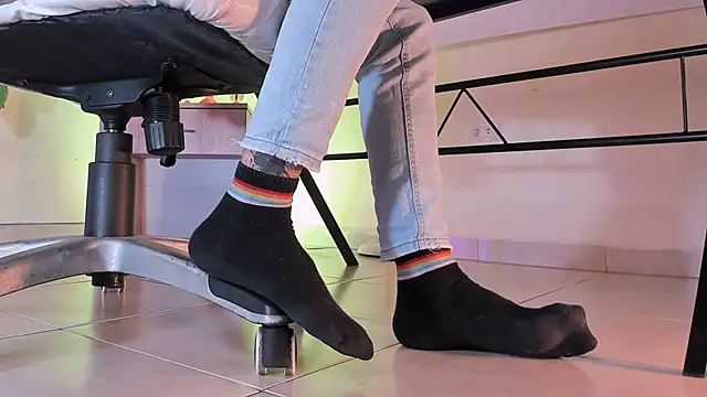 ArchieCollins online show from 09/27/25, 05:12