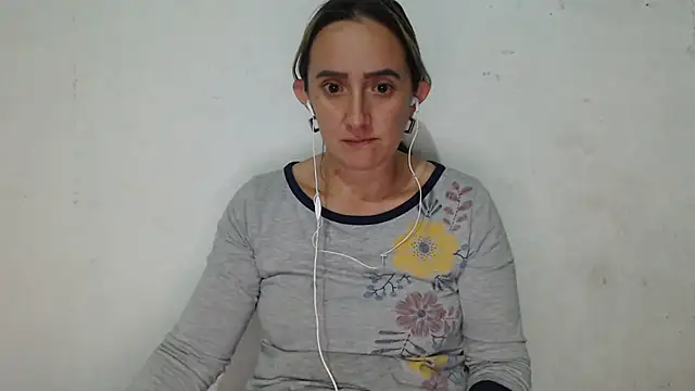 Snapshot of DeepAnal07 chatting on 06/30/26, 03:07 DeepAnal07 online show from 06/30/26, 03:07