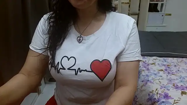 Snapshot of Lovelywife786 chatting on 05/16/26, 10:58 Lovelywife786 online show from 05/16/26, 10:58