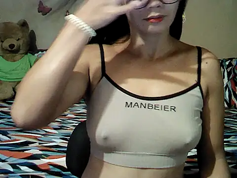 Snapshot of Mia_Rein chatting on 06/11/26, 06:00 Mia Rein online show from 06/11/26, 06:00
