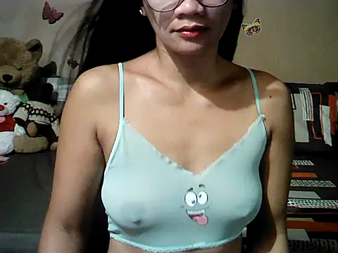 Snapshot of Mia_Rein chatting on 07/06/26, 01:30 Mia Rein online show from 07/06/26, 01:30