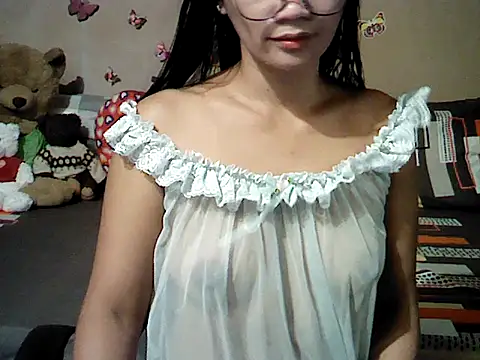 Snapshot of Mia_Rein chatting on 07/11/26, 02:47 Mia Rein online show from 07/11/26, 02:47