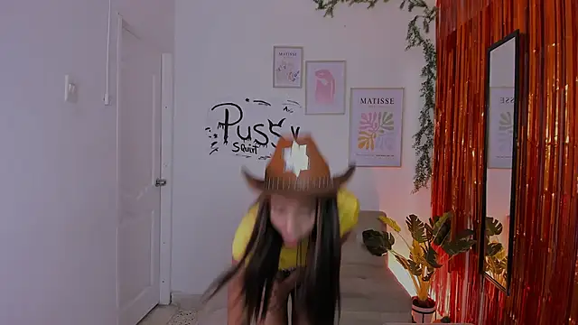 hornyprincess   online show from 10/08/25, 06:05