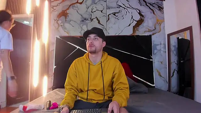 Pleasure Vibes23 online show from 03/06/25, 08:37