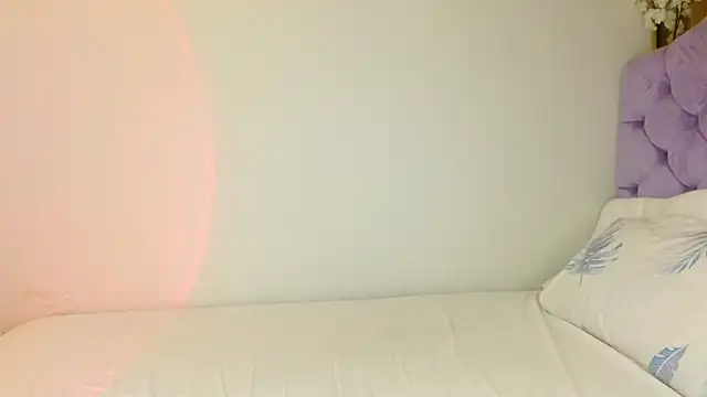 kiarablue online show from 07/08/26, 11:42