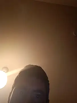 Snapshot of Pollon34- chatting on 10/21/25, 08:37 Pollon34- online show from 10/21/25, 08:37