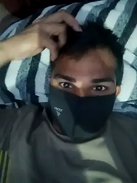 Snapshot of Sinewsex_pussylove chatting on 03/01/25, 03:53 Sinewsex pussylove online show from 03/01/25, 03:53