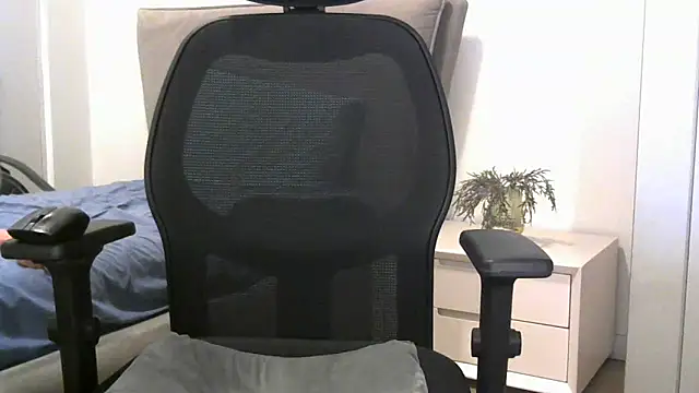 damarossa87 online show from 02/23/25, 12:37