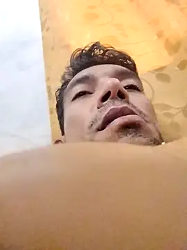 Alejandro11once1 online show from 03/26/26, 07:19