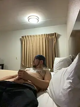 Snapshot of Tomas_Zaddy chatting on 12/15/24, 05:23 Tomas Zaddy online show from 12/15/24, 05:23