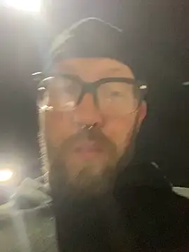 Snapshot of Tomas_Zaddy chatting on 03/02/25, 12:01 Tomas Zaddy online show from 03/02/25, 12:01