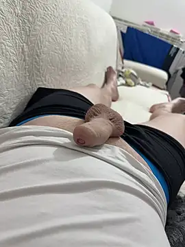 Snapshot of danicohoney chatting on 01/10/26, 04:58 danicohoney online show from 01/10/26, 04:58