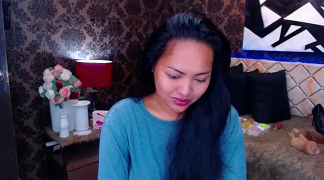 Snapshot of HugeCock_Savanna chatting on 02/21/25, 03:45 HugeCock Savanna online show from 02/21/25, 03:45