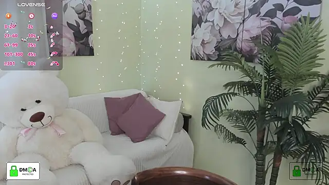 Queenymel online show from 03/10/26, 08:52