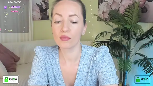 Queenymel online show from 04/04/26, 03:20