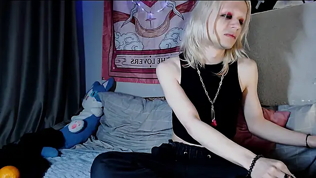 Alien Bella online show from 04/29/26, 08:37