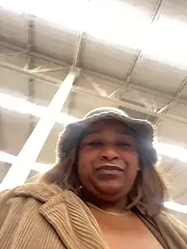 BigFineSelena online show from 01/10/26, 12:23