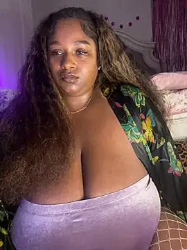 BigFineSelena online show from 05/31/26, 09:27
