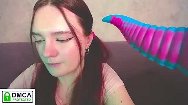 Alyssa   Scarlet online show from 12/19/25, 08:54