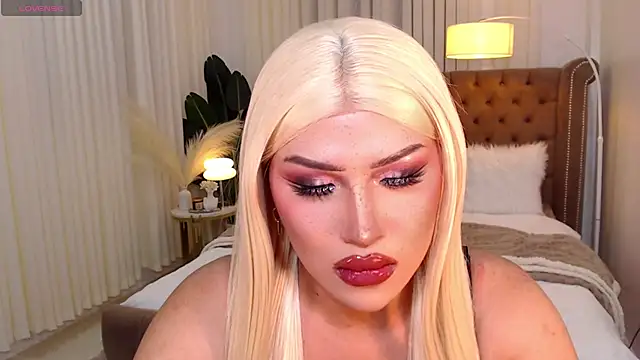 Your Majesty Tyra online show from 02/07/25, 10:19