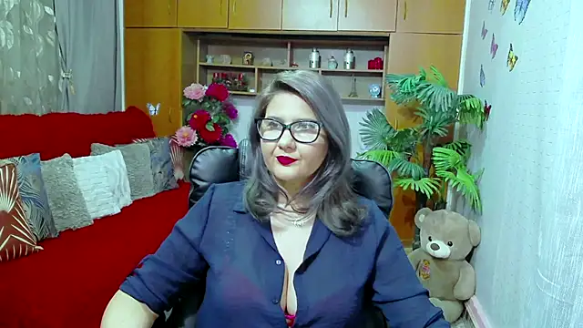 LucilleFenlys online show from 12/05/24, 09:17