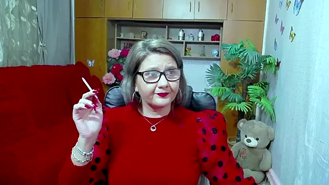 LucilleFenlys online show from 12/08/24, 07:43