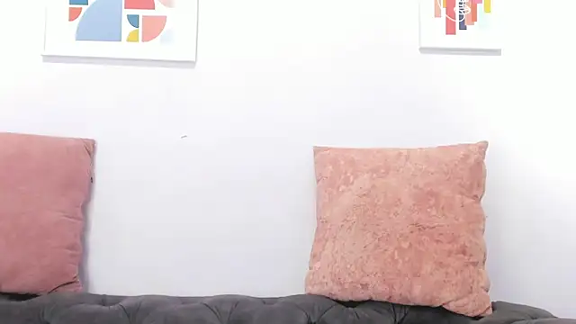 miss soffi  online show from 01/09/25, 12:09