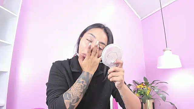 miss soffi  online show from 03/19/25, 12:23