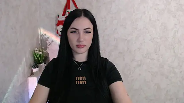 MisssShy  online show from 12/21/25, 05:36