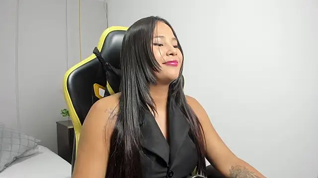 isabella florez online show from 03/03/26, 12:00