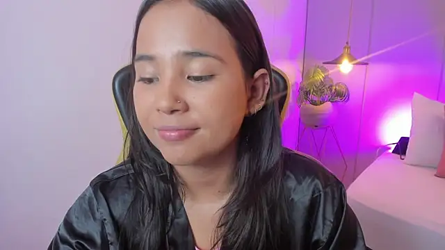 isabella florez online show from 06/03/26, 02:25