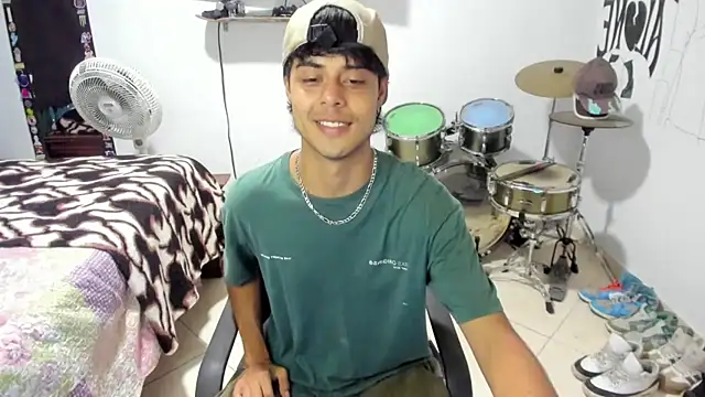 Zack falcon online show from 11/04/25, 02:54