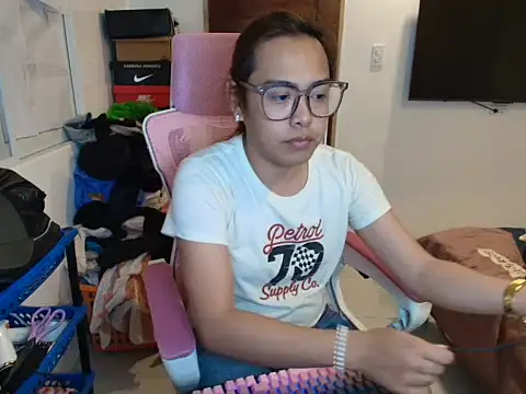 Your PrettyGirlxxx online show from 02/19/26, 10:11