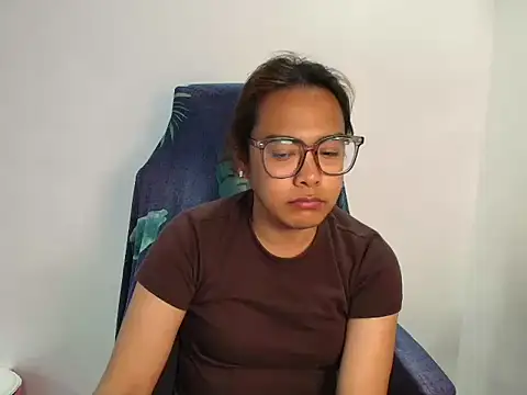 Your PrettyGirlxxx online show from 03/23/26, 11:47