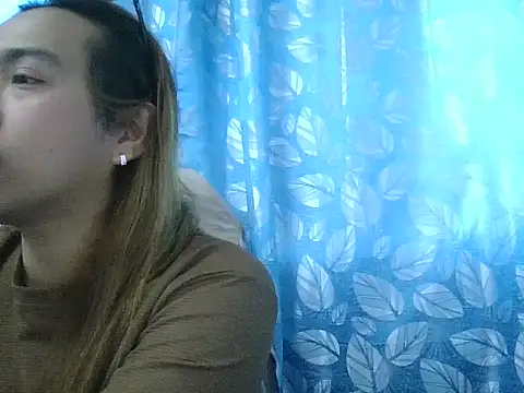 Snapshot of Your_PrettyGirlxxx chatting on 04/13/26, 12:05 Your PrettyGirlxxx online show from 04/13/26, 12:05