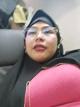 Hana    online show from 03/31/26, 12:01