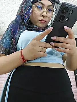 Hana    online show from 04/17/26, 09:29