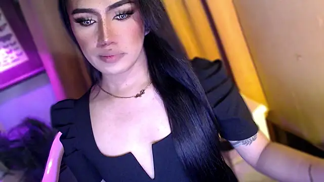 Snapshot of Felina_felicia chatting on 04/14/26, 05:52 Felina felicia online show from 04/14/26, 05:52
