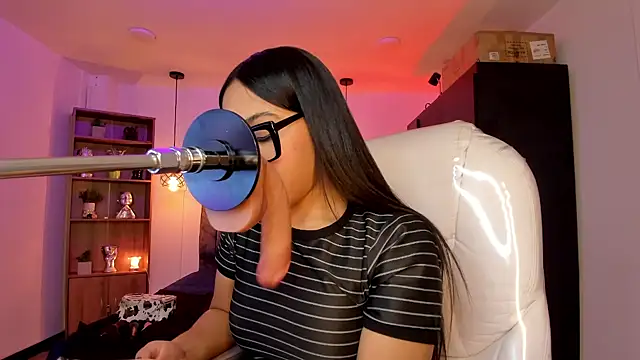 Olivia ds online show from 01/20/25, 03:59