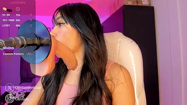 Olivia ds online show from 03/22/25, 04:35