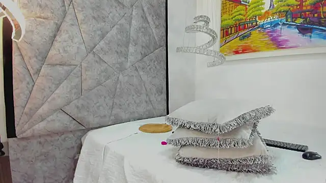 AmandaNordby  online show from 02/26/25, 01:32