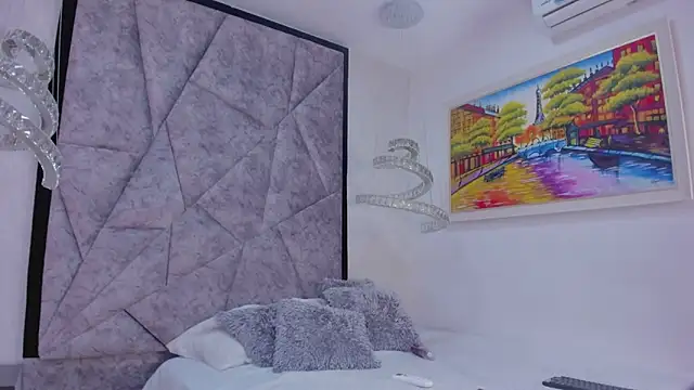 AmandaNordby  online show from 03/10/25, 09:29