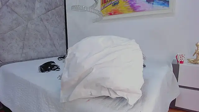 AmandaNordby  online show from 03/14/25, 04:32