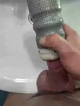 Snapshot of Latin_AssBreaker chatting on 01/07/25, 10:41 Latin AssBreaker online show from 01/07/25, 10:41