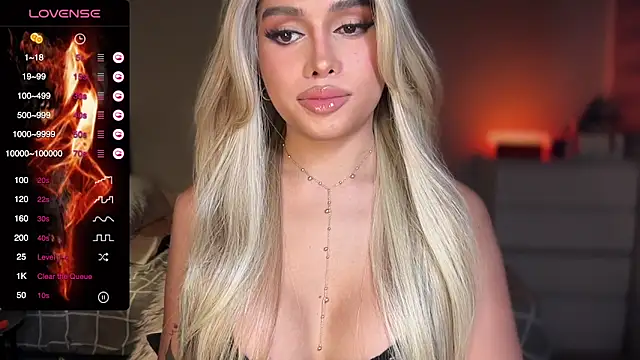 Snapshot of Judi_Abas chatting on 10/17/25, 12:52 Judi Abas online show from 10/17/25, 12:52