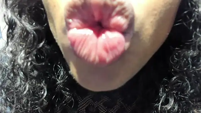 Niyirey1 online show from 04/28/26, 01:05