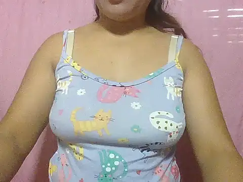 Snapshot of HungryPussypinayX chatting on 05/25/26, 10:05 HungryPussypinayX online show from 05/25/26, 10:05