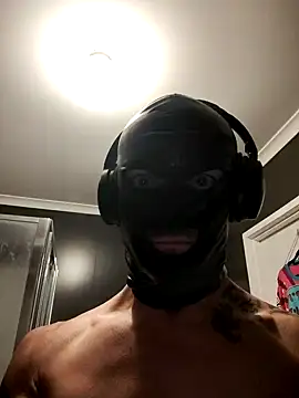 Snapshot of TheTree13 chatting on 12/28/24, 11:41 TheTree13 online show from 12/28/24, 11:41